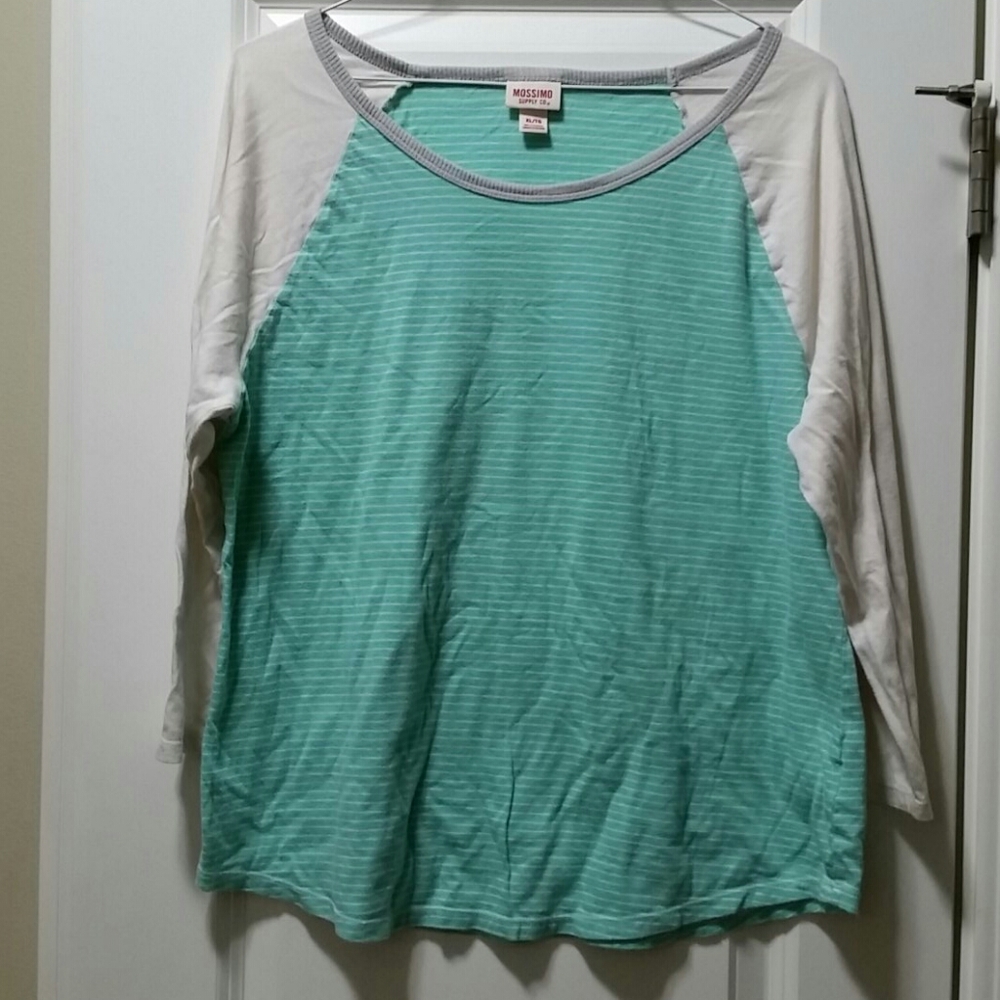 Mossimo 3/4 sleeve shirt